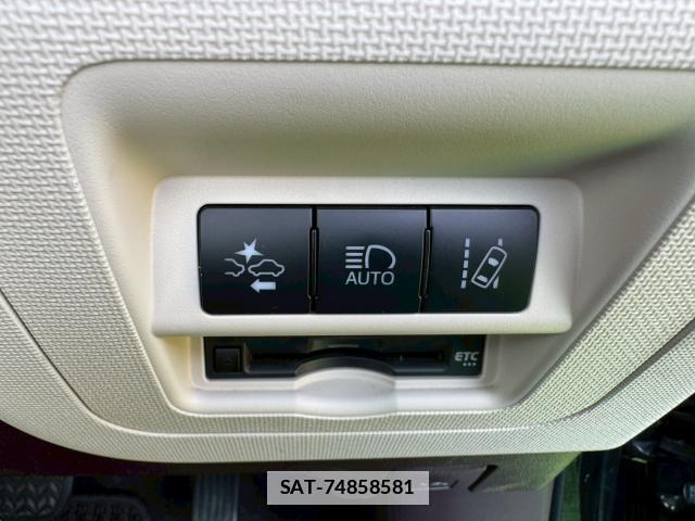 Toyota PORTE 2018-04 7816479-7