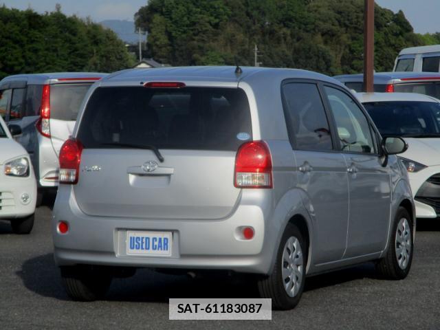 Toyota PORTE 2016-03 7820674-1