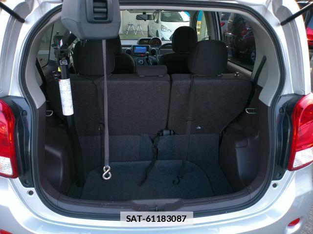Toyota PORTE 2016-03 7820674-12