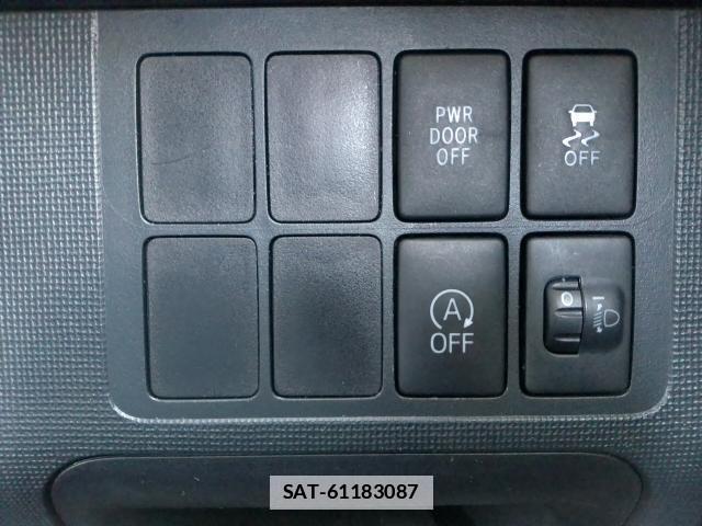 Toyota PORTE 2016-03 7820674-3