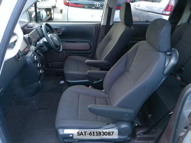 Toyota PORTE 2016-03 7820674-8