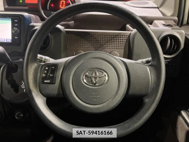 Toyota PORTE 2016-12 7820943-14