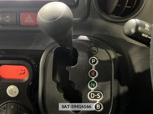 Toyota PORTE 2016-12 7820943-17
