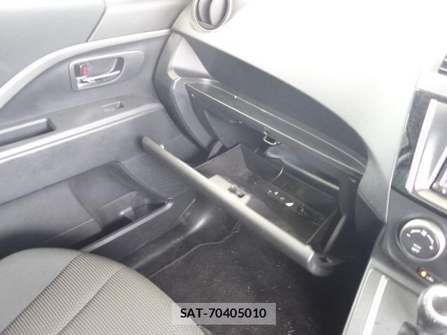 Mazda PREMACY 2014-09 7813185-11