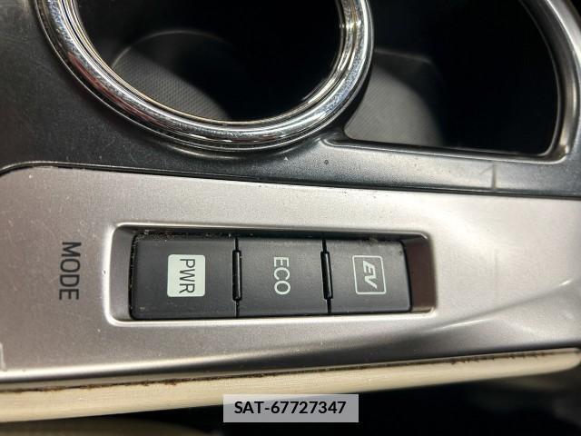 Toyota PRIUS ALPHA 2015-03 7812096-11