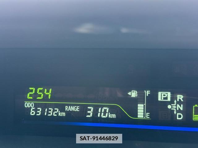 Toyota PRIUS ALPHA 2011-10 7812820-12