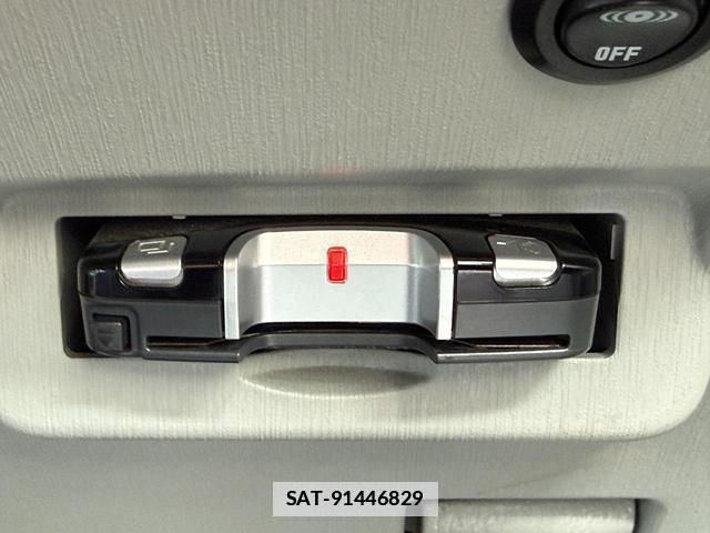 Toyota PRIUS ALPHA 2011-10 7812820-15