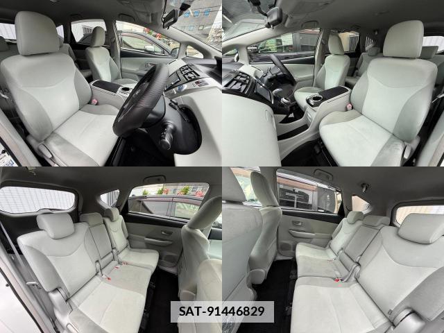 Toyota PRIUS ALPHA 2011-10 7812820-6