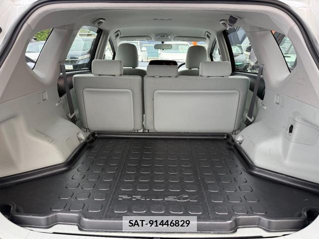 Toyota PRIUS ALPHA 2011-10 7812820-8
