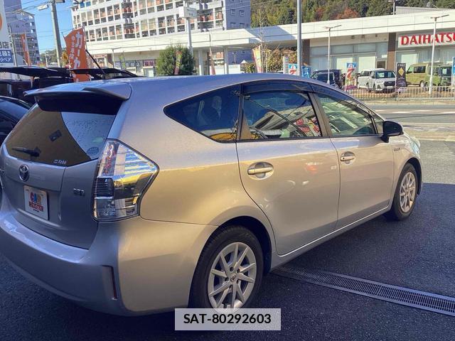 Toyota PRIUS ALPHA 2012-12 7813230-18