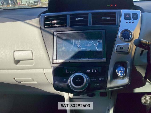 Toyota PRIUS ALPHA 2012-12 7813230-9