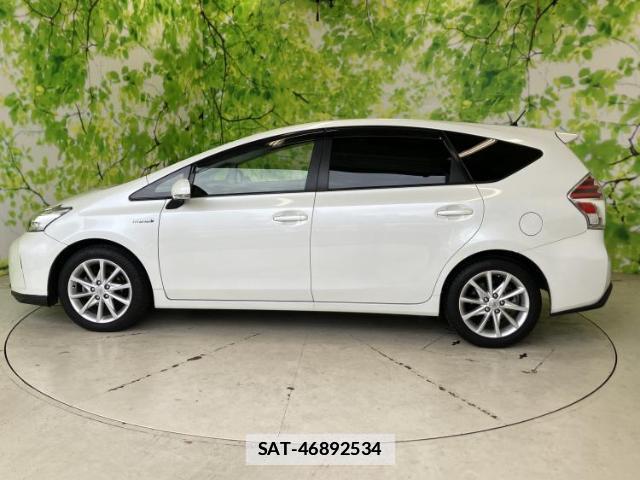 Toyota PRIUS ALPHA 2015-06 7813287-1