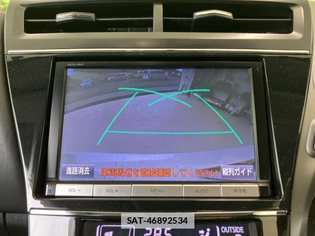 Toyota PRIUS ALPHA 2015-06 7813287-13
