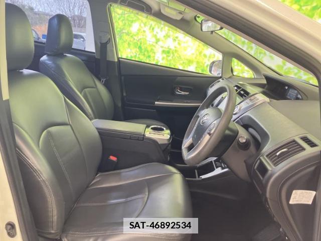 Toyota PRIUS ALPHA 2015-06 7813287-4