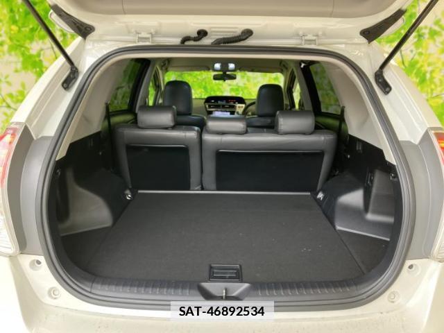 Toyota PRIUS ALPHA 2015-06 7813287-7