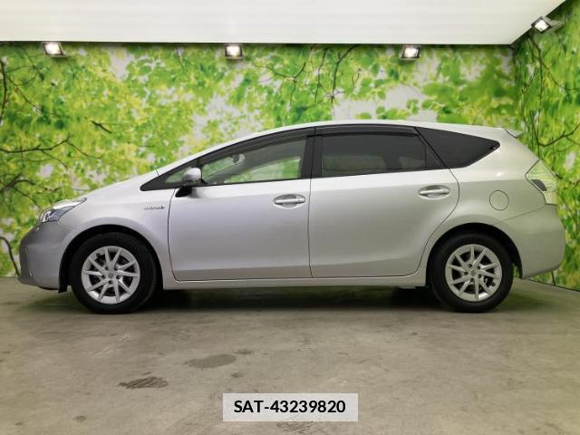 Toyota PRIUS ALPHA 2012-04 7813622-1