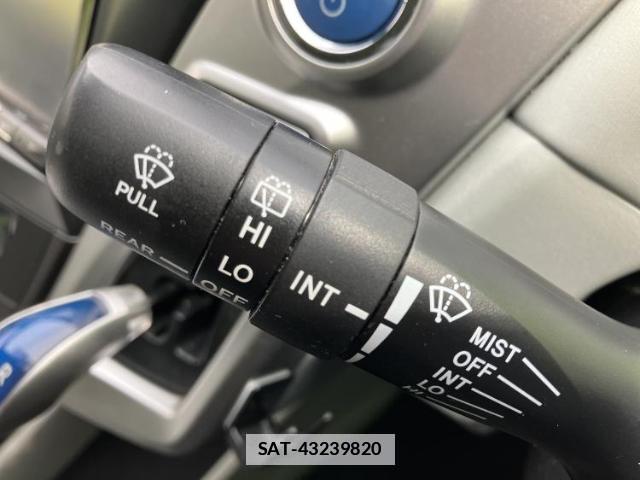 Toyota PRIUS ALPHA 2012-04 7813622-16