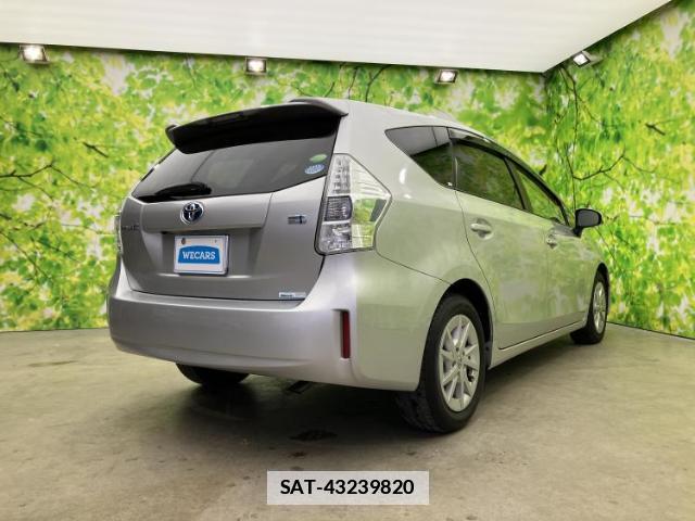 Toyota PRIUS ALPHA 2012-04 7813622-2
