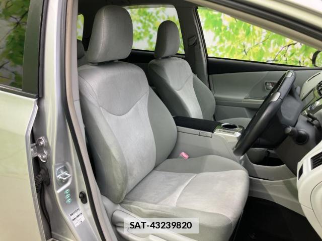 Toyota PRIUS ALPHA 2012-04 7813622-3