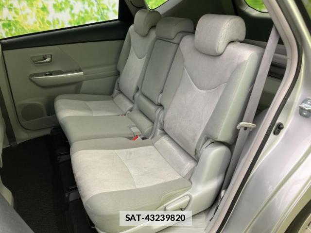 Toyota PRIUS ALPHA 2012-04 7813622-6