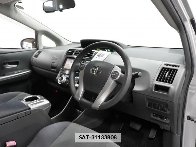 Toyota PRIUS ALPHA 2011-11 7813726-10