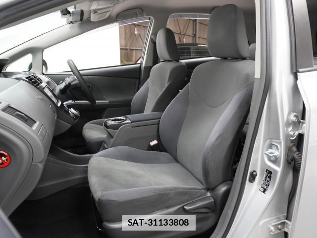 Toyota PRIUS ALPHA 2011-11 7813726-12
