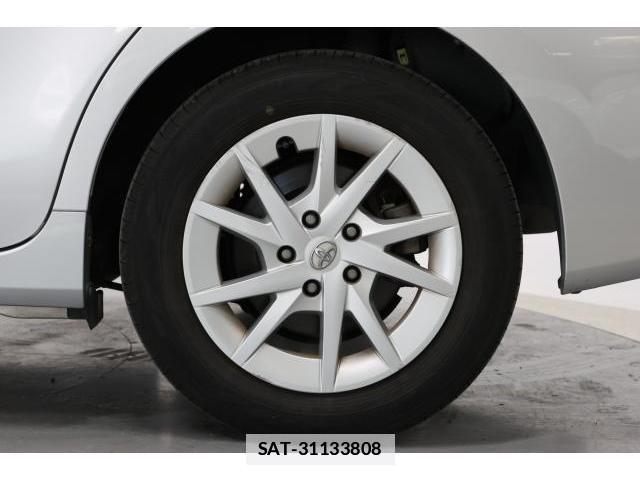 Toyota PRIUS ALPHA 2011-11 7813726-19