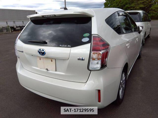 Toyota PRIUS ALPHA 2014-11 7814056-4