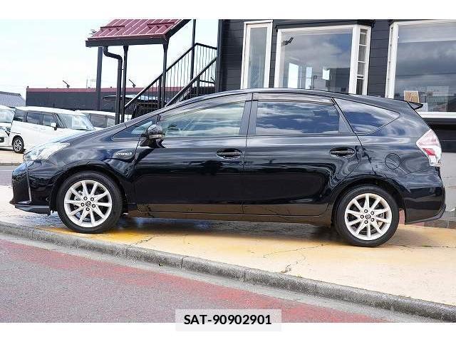 Toyota PRIUS ALPHA 2017-02 7815732-16