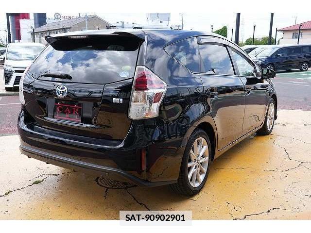 Toyota PRIUS ALPHA 2017-02 7815732-2