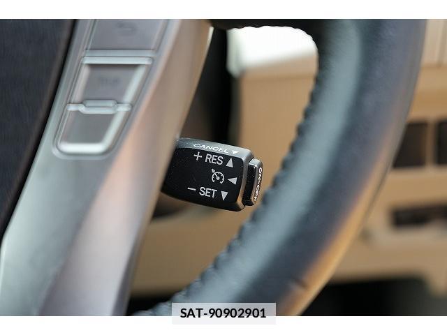 Toyota PRIUS ALPHA 2017-02 7815732-8