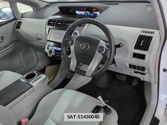 Toyota PRIUS ALPHA 2013-01 7816148-2