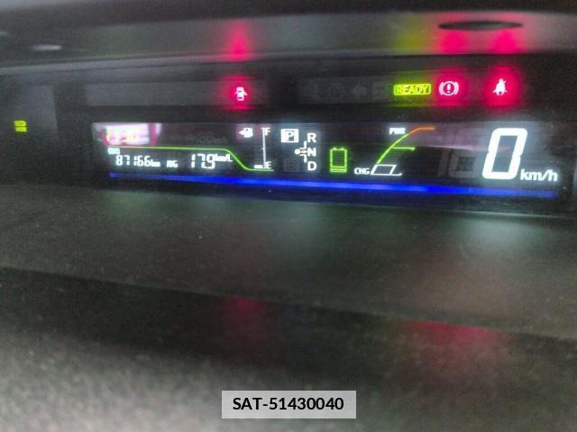 Toyota PRIUS ALPHA 2013-01 7816148-3