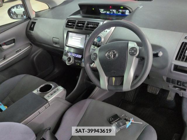 Toyota PRIUS ALPHA 2013-12 7816171-2