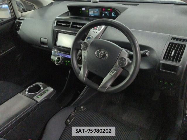 Toyota PRIUS ALPHA 2014-11 7816183-2