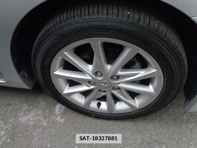 Toyota PRIUS ALPHA 2014-01 7817127-12