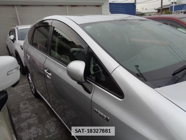 Toyota PRIUS ALPHA 2014-01 7817127-13