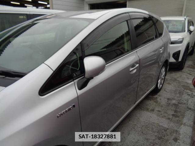 Toyota PRIUS ALPHA 2014-01 7817127-14