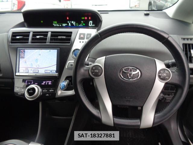 Toyota PRIUS ALPHA 2014-01 7817127-2