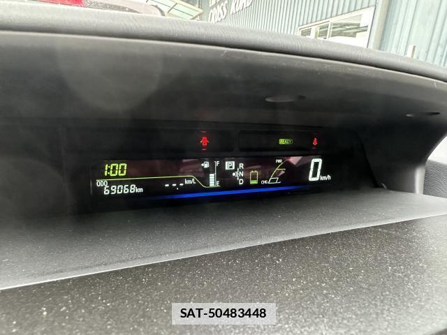Toyota PRIUS ALPHA 2014-01 7817874-4