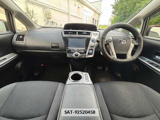 Toyota PRIUS ALPHA 2015-01 7819868-4