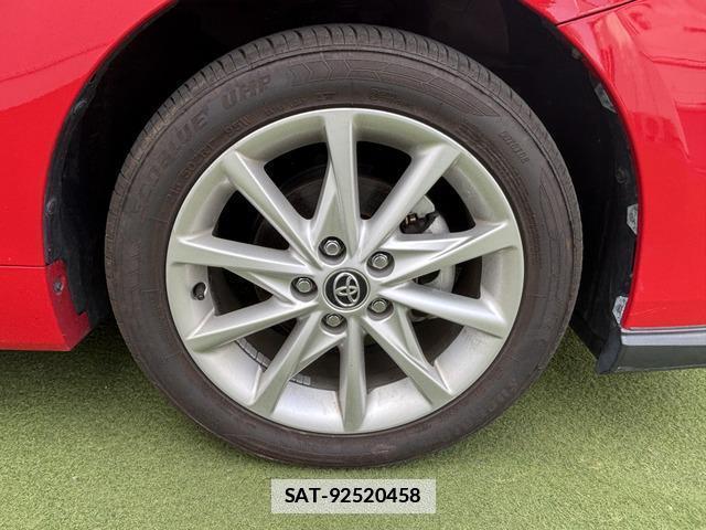Toyota PRIUS ALPHA 2015-01 7819868-9