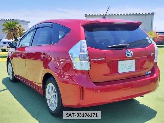 Toyota PRIUS ALPHA 2012-03 7819953-3