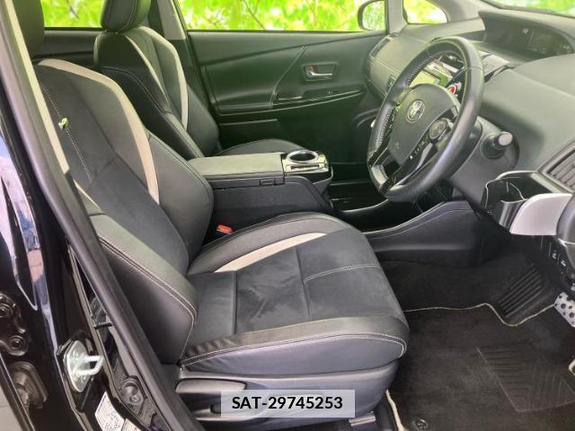 Toyota PRIUS ALPHA 2015-08 7821262-3