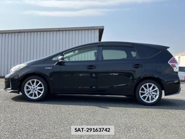 Toyota PRIUS ALPHA 2016-04 7821578-1