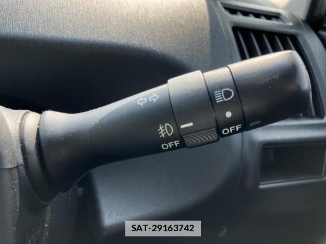 Toyota PRIUS ALPHA 2016-04 7821578-15