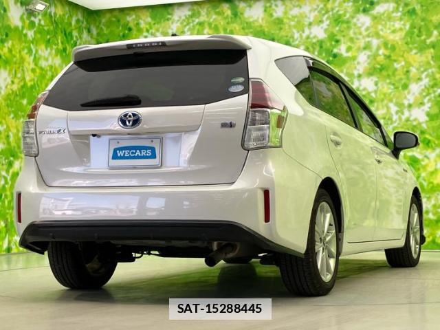 Toyota PRIUS ALPHA 2014-12 7821641-2