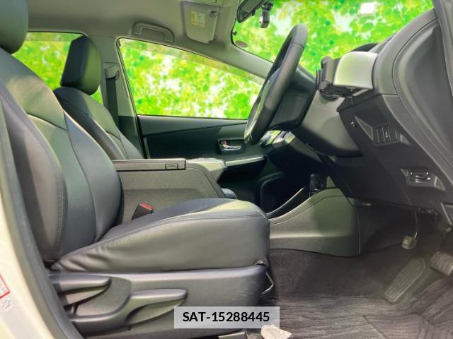 Toyota PRIUS ALPHA 2014-12 7821641-3