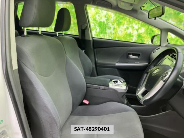 Toyota PRIUS ALPHA 2013-05 7821957-3