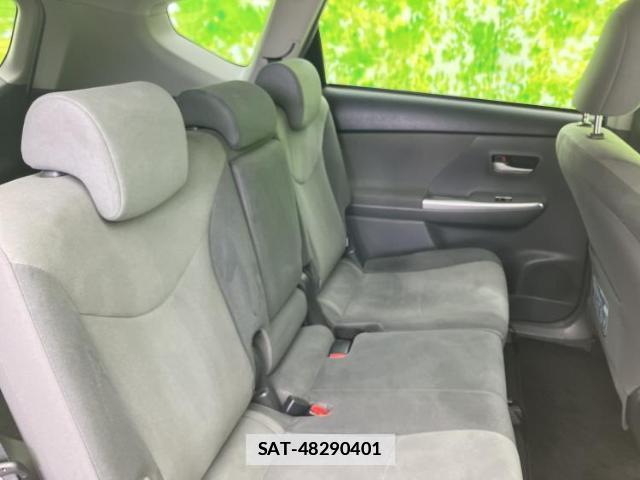 Toyota PRIUS ALPHA 2013-05 7821957-4